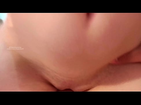 ❤️ E moe ana i loko o ka lumi o koʻu kaikuahine a pēlā wau i ala ai ❤ Porn video ia makou ❤